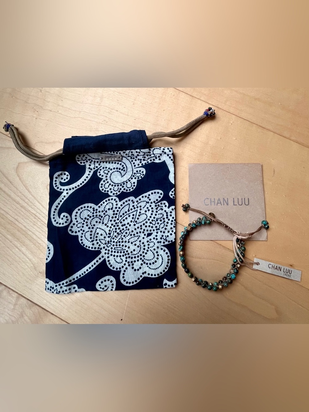 NWT Chan Luu Trend Blue Green Beaded Adjustable Boho Bracelet + Pouch